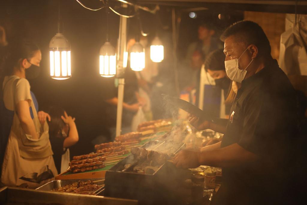 焼いている様が見えるのも屋台ならでは