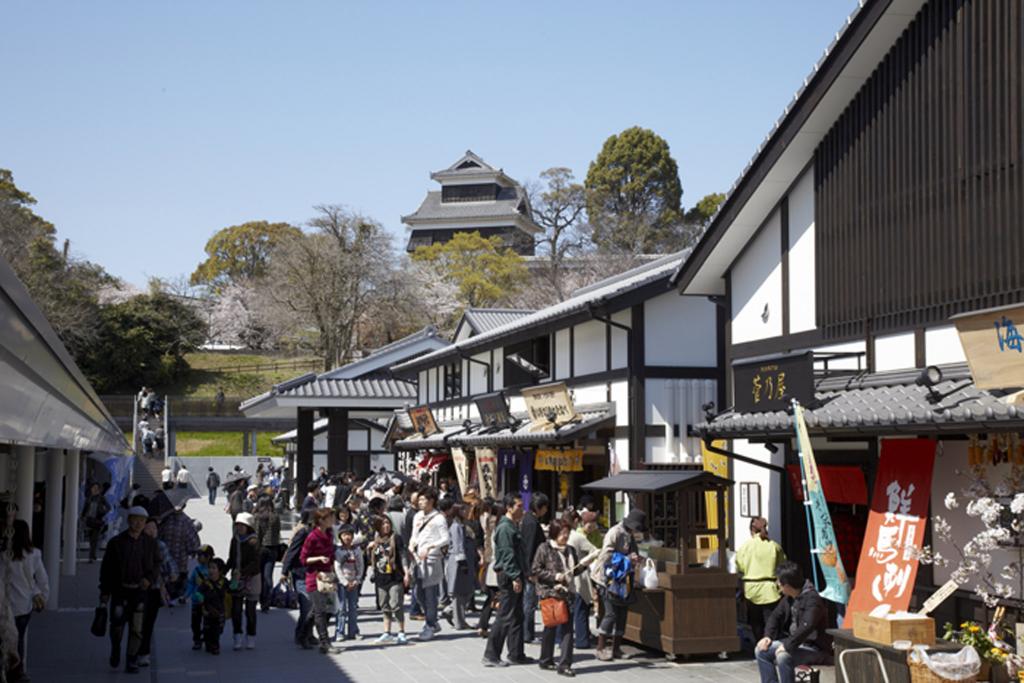 桜の馬場　城彩苑