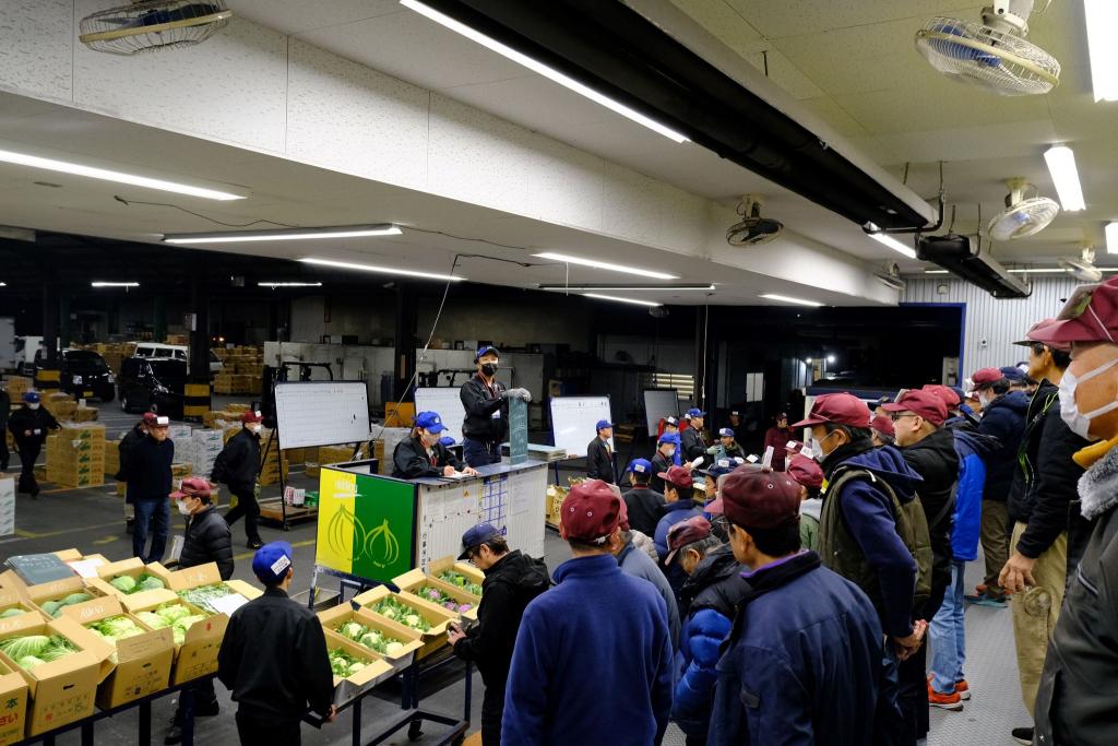 「固定競り」と「移動競り」。両方が残る田崎市場の競り