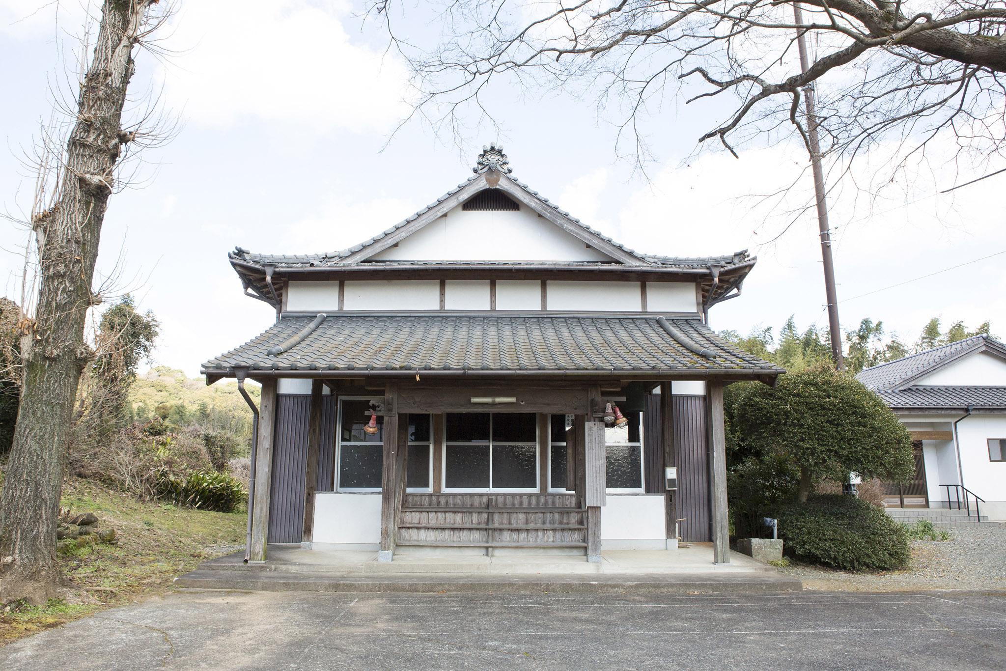 円台寺の十二神将と仁王像