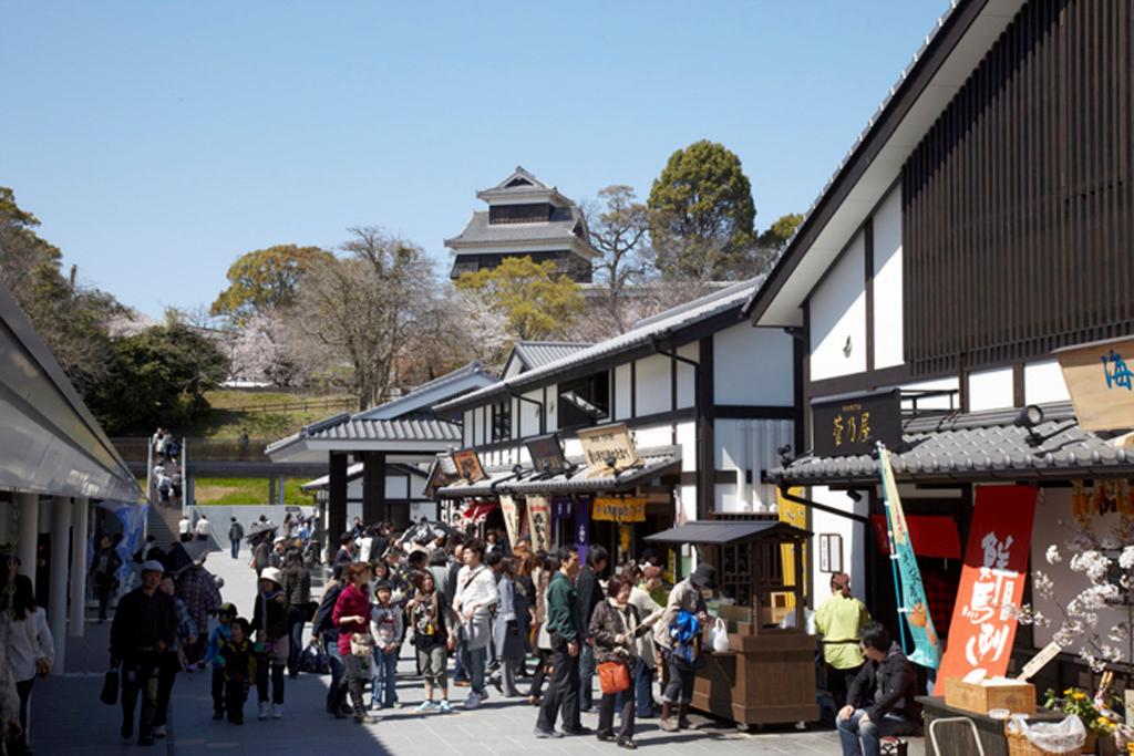 桜の馬場 城彩苑