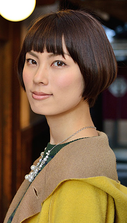 伊澤恵美子（イザワ エミコ）/Emiko Izawa