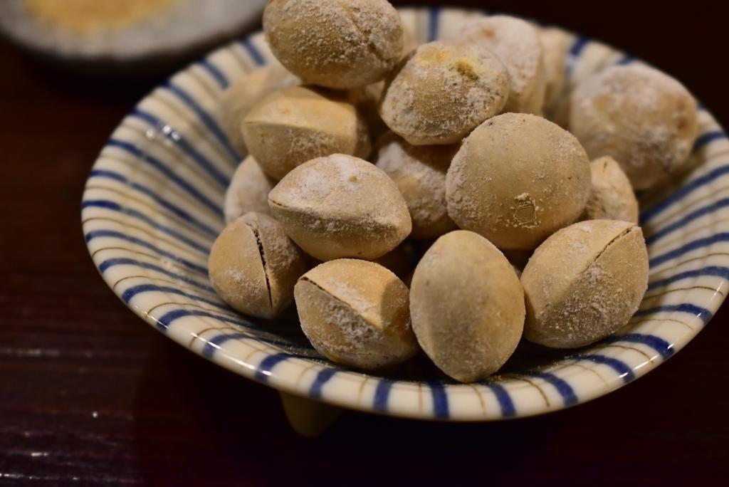 Les noix de gingko grillées croquantes sont irrésistibles.