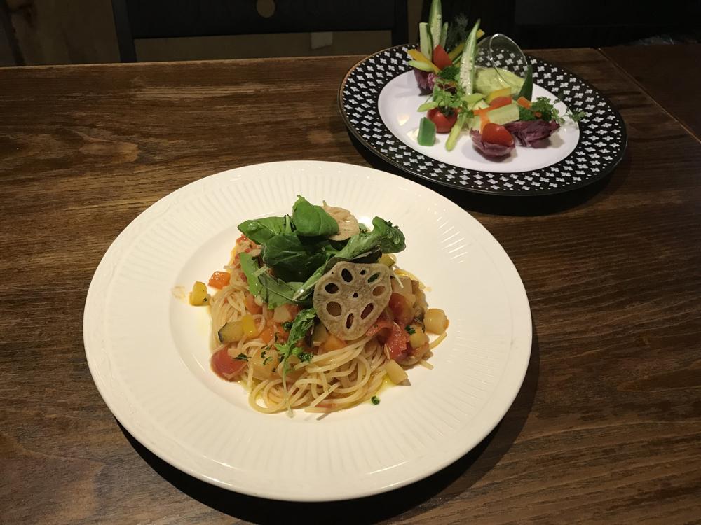 Garden Tomoto Spaghetti　890yen, Garden Vegetable Bagna Càuda　940yen