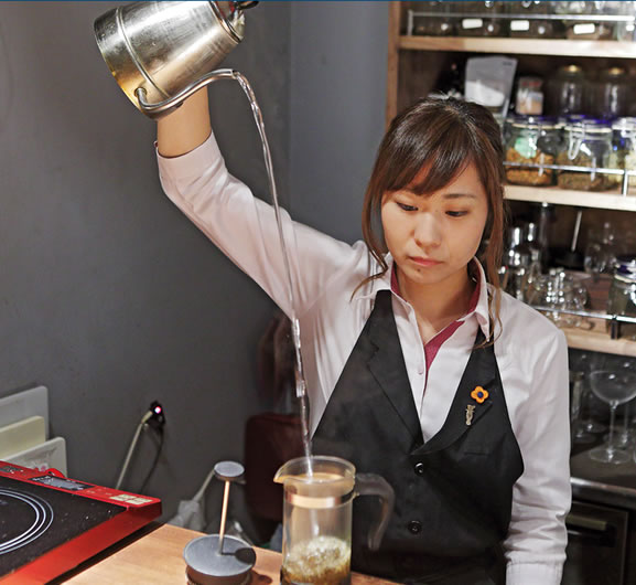 「その、一杯の。」BEER ＋ TEA　SALON：紅茶