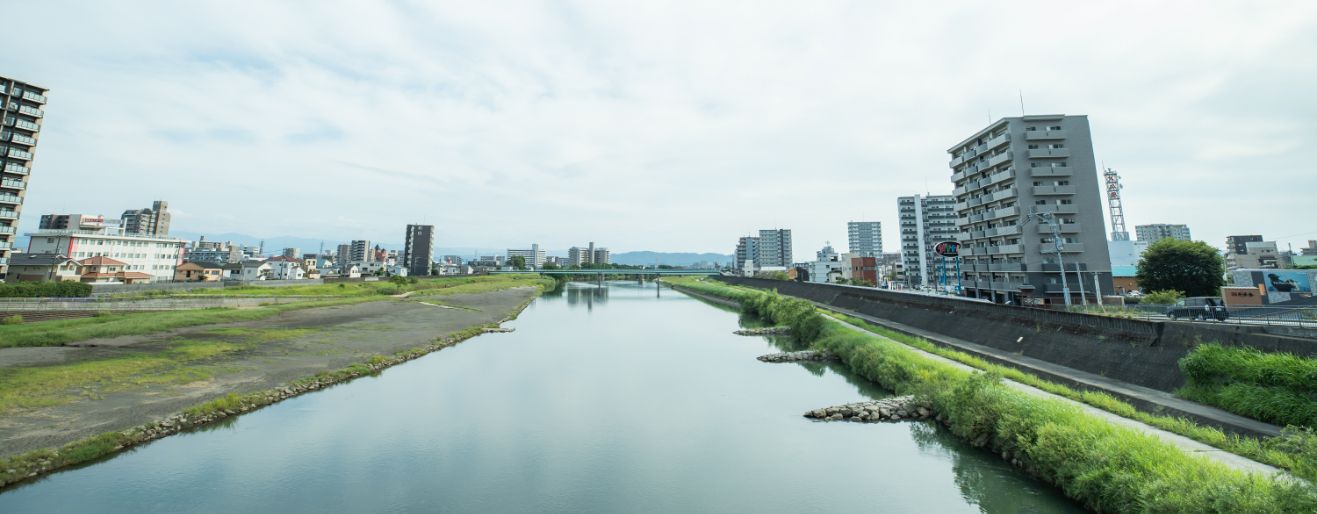 白川河川敷